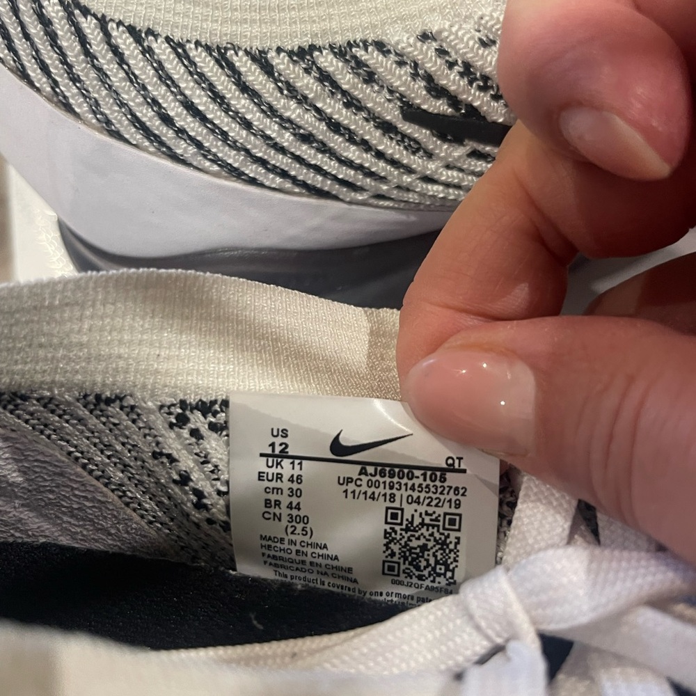 Nike Black and White Athletic Shoes